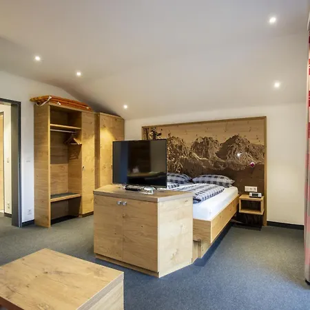 Gaestehaus Boersch Отель *