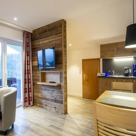 Gaestehaus Boersch * Рицлерн